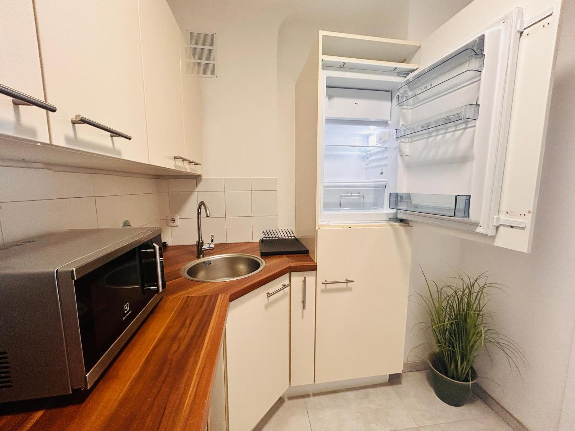Gemuetliche Wohnung Naehe Hauptbahnhof Und Zentrum Wina Bagian luar foto