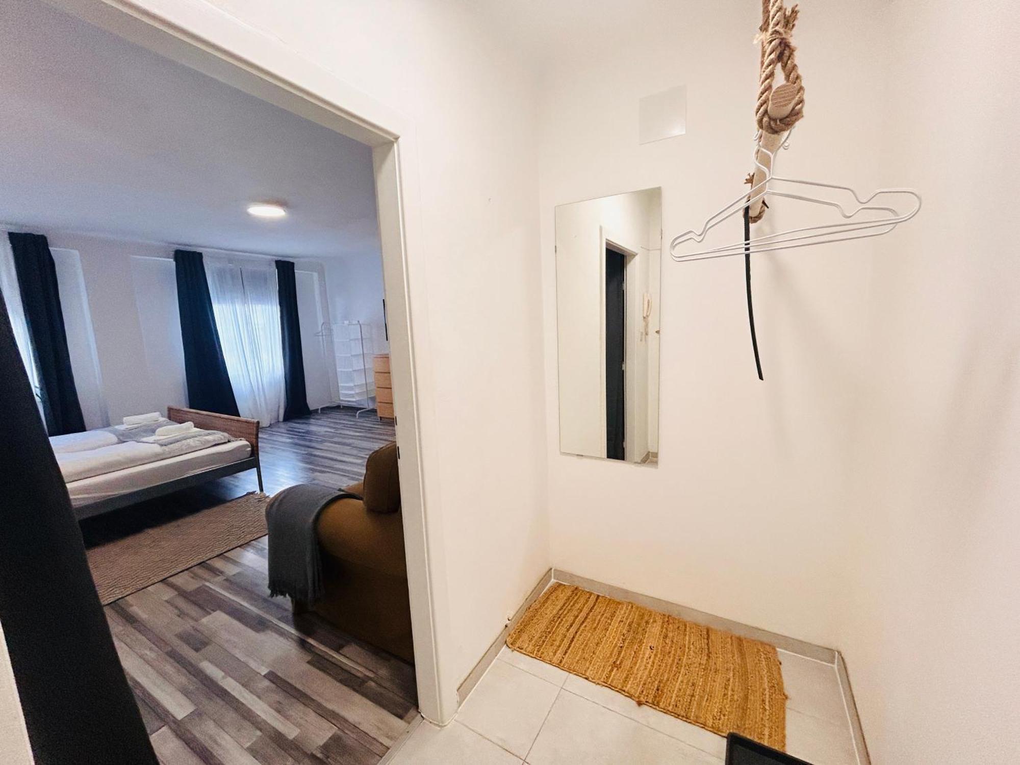 Gemuetliche Wohnung Naehe Hauptbahnhof Und Zentrum Wina Bagian luar foto